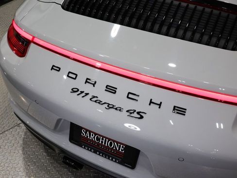 Used 2018 Porsche 911 Targa 4S image 25