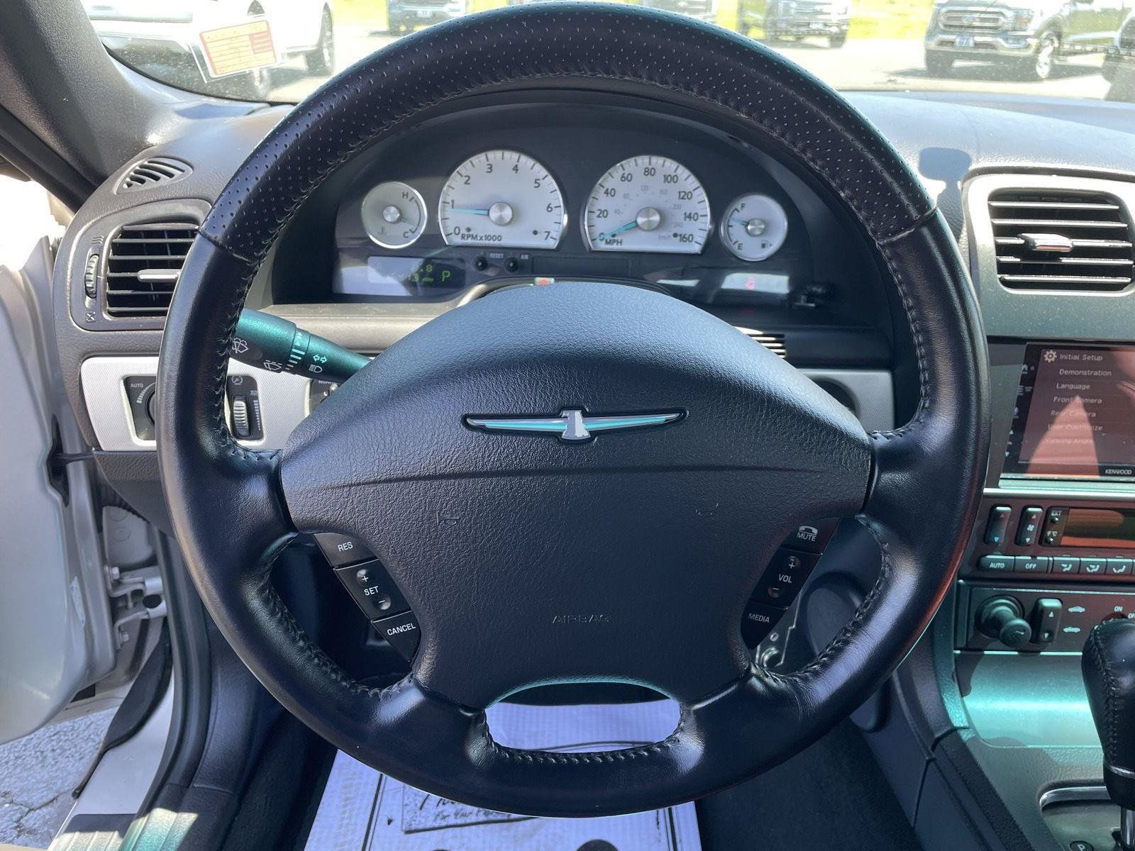 Used 2005 Ford Thunderbird RWD image 15