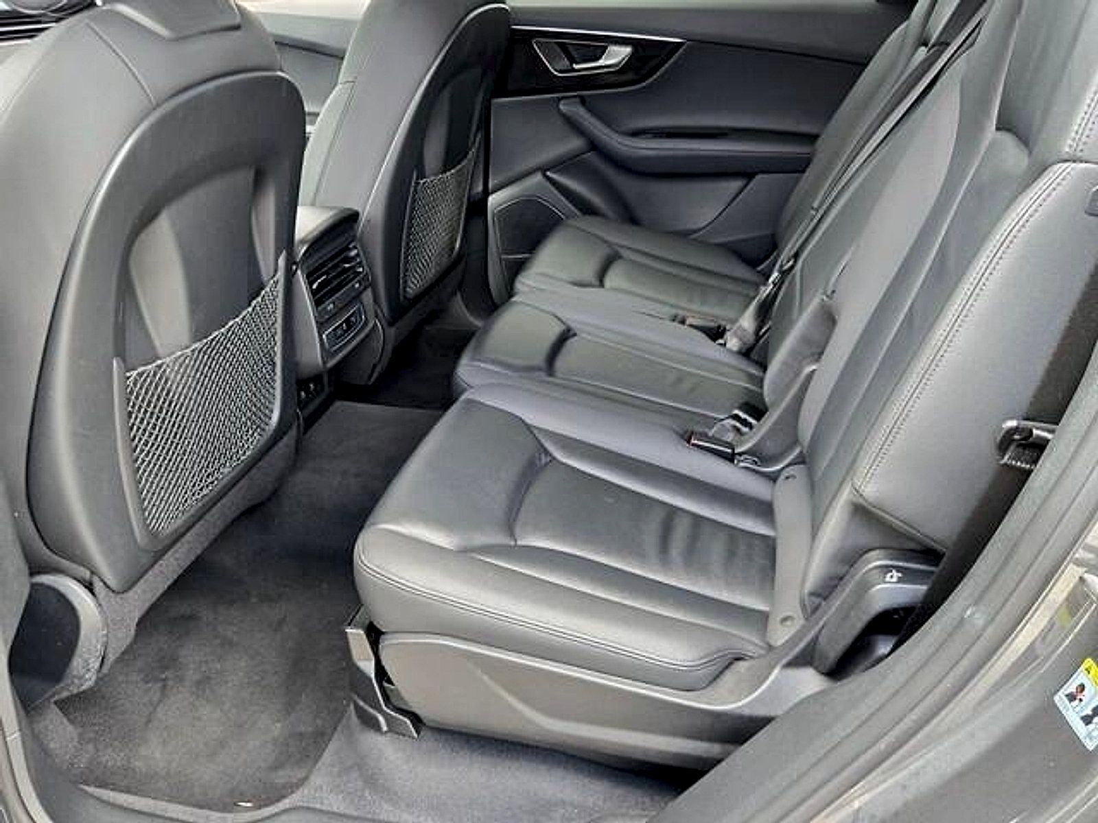 Used 2023 Audi Q7 2.0T Premium Plus w/ Premium Plus Package AWD/4WD image 11