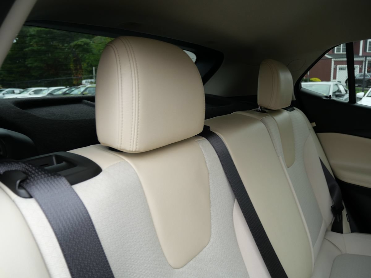 Used 2023 Buick Encore GX Preferred FWD image 28