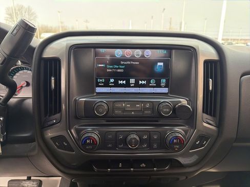 Used 2018 Chevrolet Silverado 1500 LT w/ All Star Edition image 24