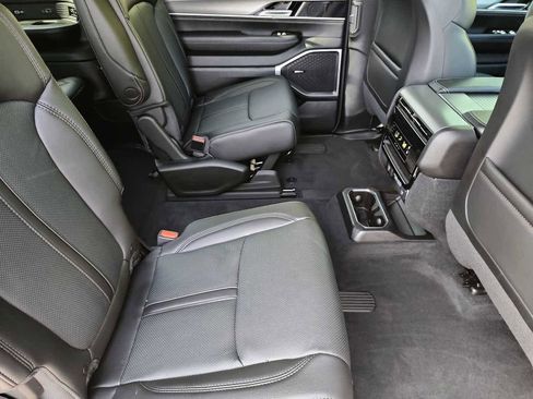 New 2026 Jeep Grand Wagoneer L 4WD w/ Premium Group I image 35