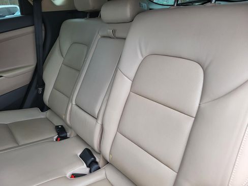 Used 2018 Hyundai Tucson SEL Plus FWD image 12