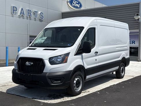 New 2026 Ford Transit 250 148 Medium Roof w/ Load Area Protection Package RWD image 7