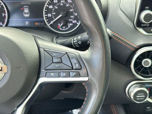 Used 2023 Nissan Sentra SR w/ SR Premium Package image 14