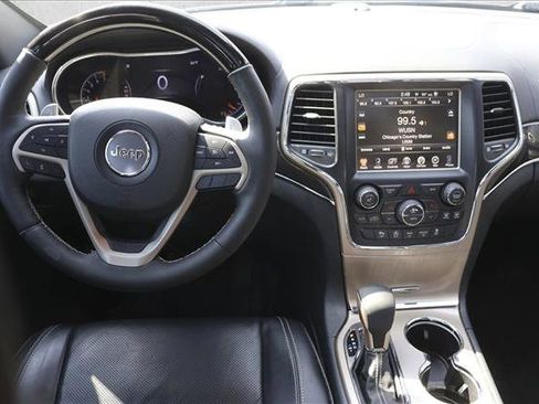 Used 2017 Jeep Grand Cherokee Overland image 25