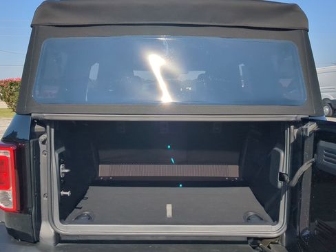 New 2025 Ford Bronco 4-Door image 11