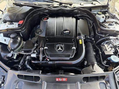 Used 2012 Mercedes-Benz C 250 Sedan image 33