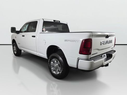 New 2026 RAM 3500 Big Horn AWD/4WD image 7