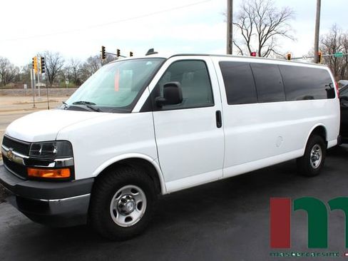 Used 2019 Chevrolet Express 3500 LT w/ LT Preferred Equipment Group image 1