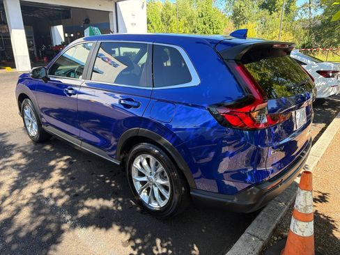 Used 2024 Honda CR-V EX-L image 4