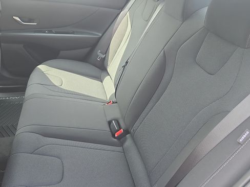 New 2026 Hyundai Elantra SE FWD image 27