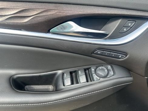 Used 2024 Buick Enclave Avenir w/ Avenir Technology Package FWD image 10