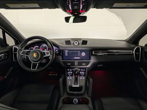 Used 2023 Porsche Cayenne GTS AWD/4WD image 19