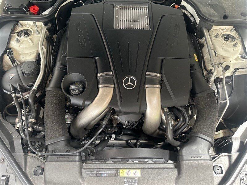 Used 2015 Mercedes-Benz SL 550 w/ White Arrow Edition image 25