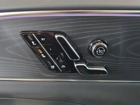 New 2026 Cadillac Lyriq Premium Sport image 29