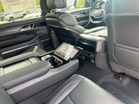 New 2024 Jeep Grand Wagoneer Series II w/ Quick Order Packagew 28T image 38