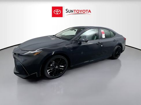 New 2026 Toyota Camry SE image 9