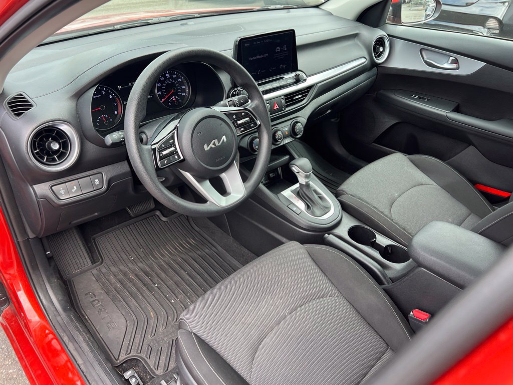 Certified 2023 Kia Forte LXS w/ LXS Technology Package FWD image 14