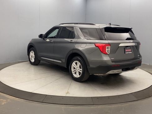 Used 2023 Ford Explorer XLT w/ Equipment Group 202A AWD/4WD image 3