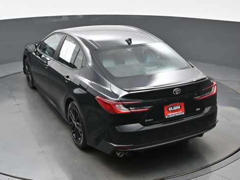Used 2025 Toyota Camry SE FWD image 38