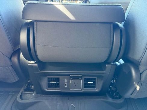 New 2025 GMC Sierra 2500 SLE image 18