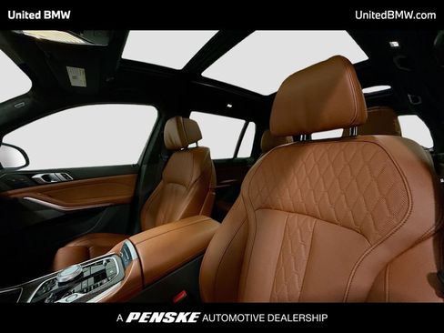 Certified 2025 BMW X7 M60i image 5