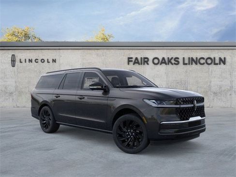 New 2026 Lincoln Navigator L Reserve w/ Jet Appearance Package image 7