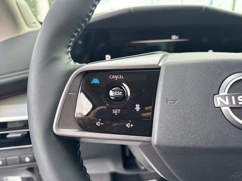 Certified 2025 Nissan Murano SL image 16