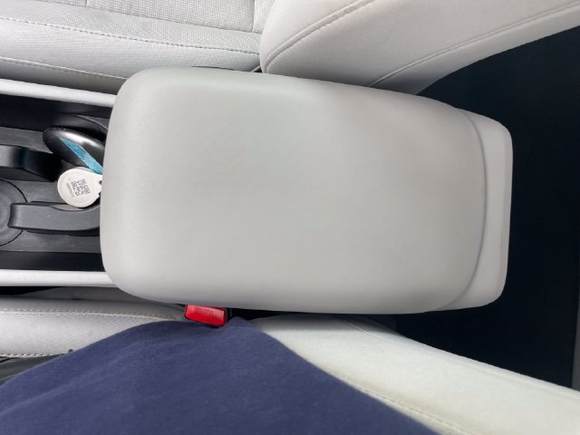 Used 2025 Hyundai Kona SEL FWD image 17