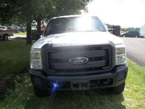 Used 2012 Ford F250 XL w/ PWR Equipment Group AWD/4WD image 2