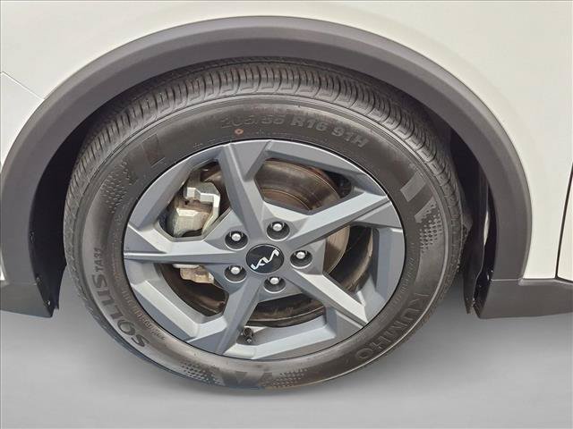Used 2025 Kia K4 FWD image 30