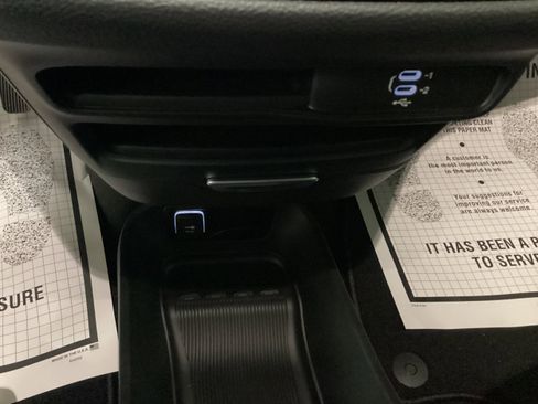 New 2026 Chrysler Pacifica Select FWD image 31
