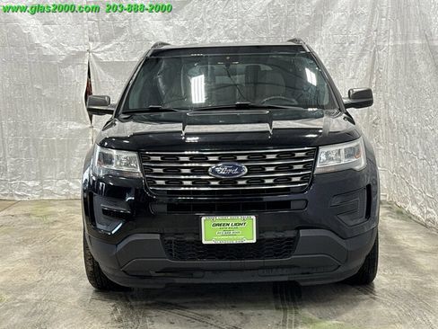 Used 2017 Ford Explorer 4WD w/ Class II Trailer Tow Package image 19