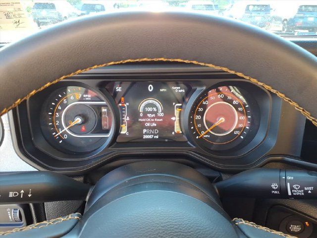Used 2024 Jeep Gladiator Sport AWD/4WD image 15