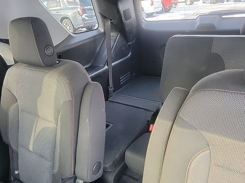 Used 2018 Chevrolet Traverse LT image 25