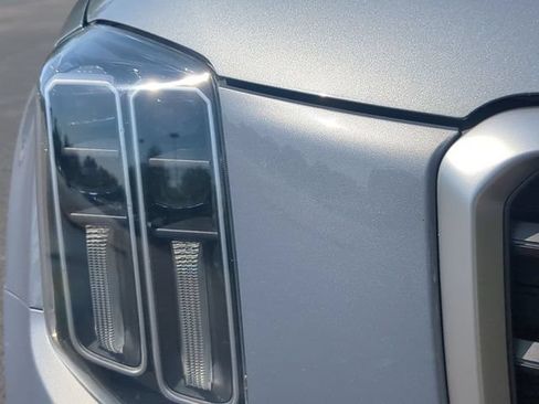 Used 2023 Kia Telluride SX FWD image 9