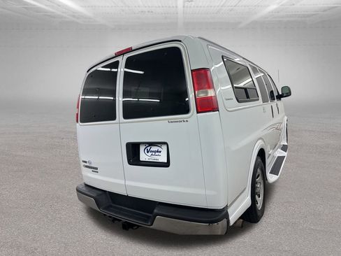 Used 2011 Chevrolet Express 1500 image 12