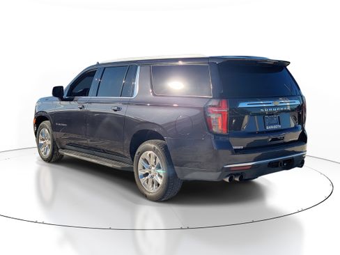 Used 2022 Chevrolet Suburban Premier image 4