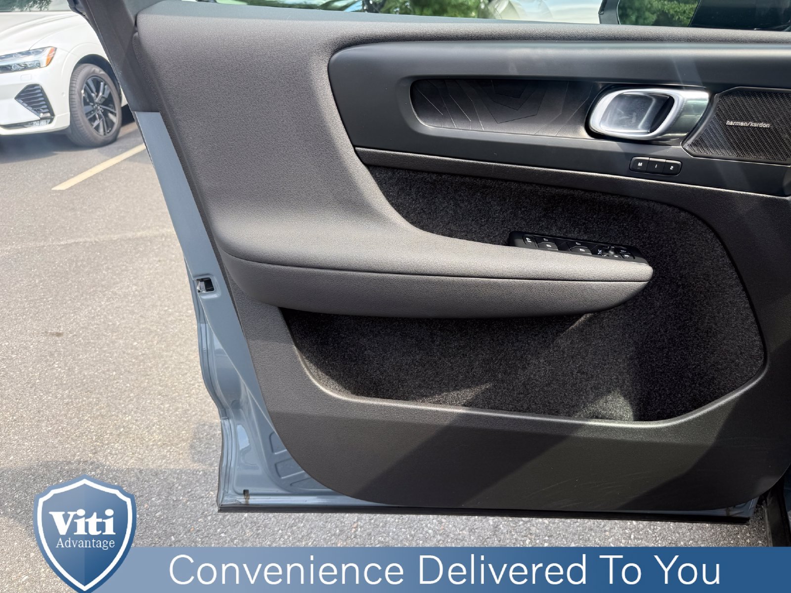 Certified 2023 Volvo XC40 Recharge Ultimate w/ Protection Package Premier AWD/4WD image 15