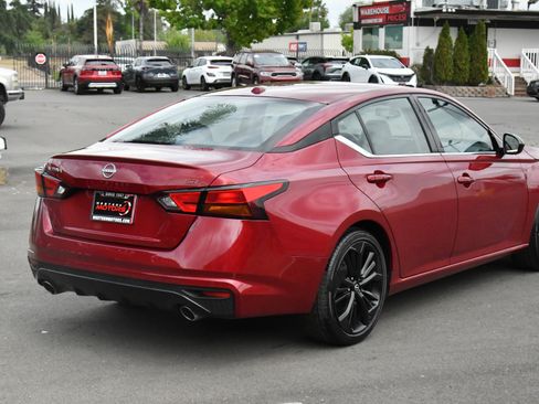 Used 2023 Nissan Altima 2.5 SR image 8