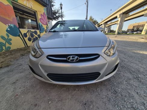 Used 2017 Hyundai Accent SE FWD image 8