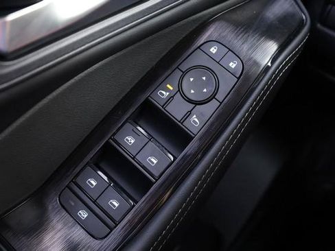 New 2026 Nissan Rogue SV AWD/4WD image 17