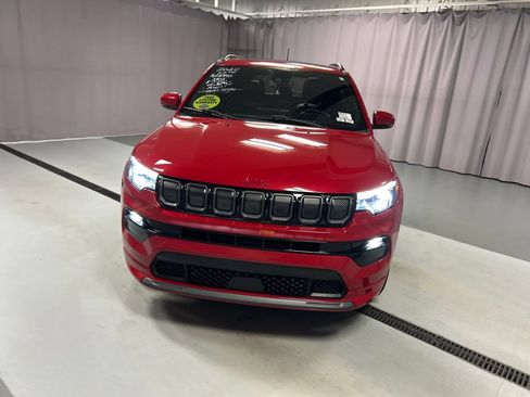 Used 2022 Jeep Compass Limited w/ (RED) Package AWD/4WD image 2