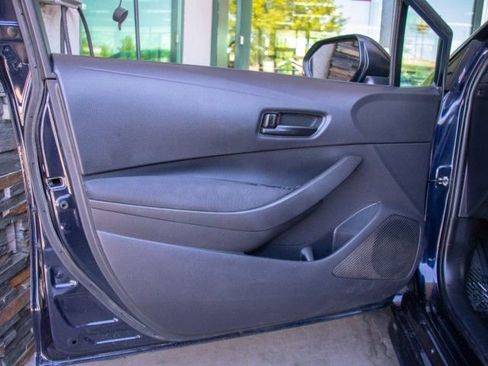 Used 2023 Toyota Corolla LE FWD image 9