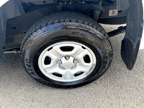 Used 2012 Toyota Tacoma 2WD Regular Cab image 27