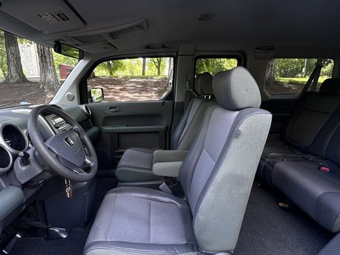 Used 2004 Honda Element EX image 11