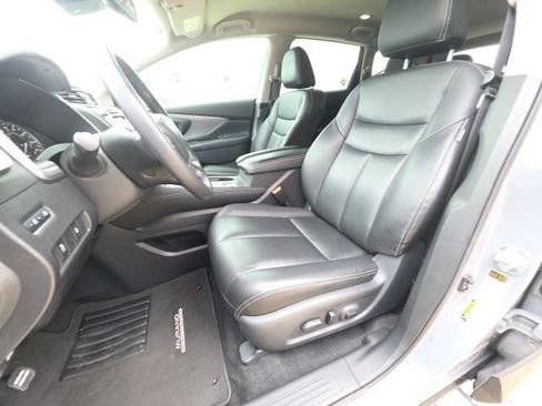 Used 2024 Nissan Murano SV w/ SV Midnight Edition Package image 14