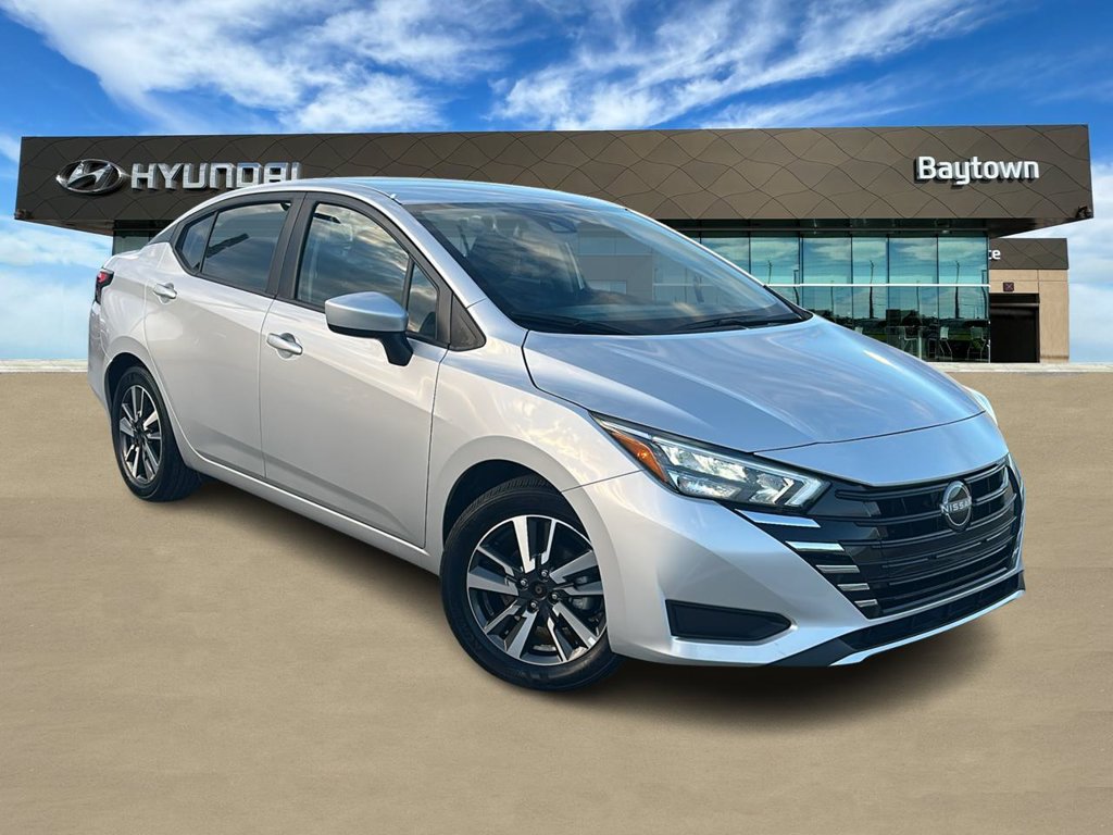 Used 2025 Nissan Versa SV FWD image 1