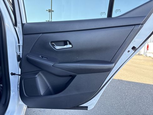 Used 2023 Nissan Sentra SV image 36